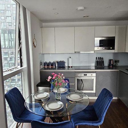 2 Bed Luxurious Apartments Canary Wharf London Eksteriør billede